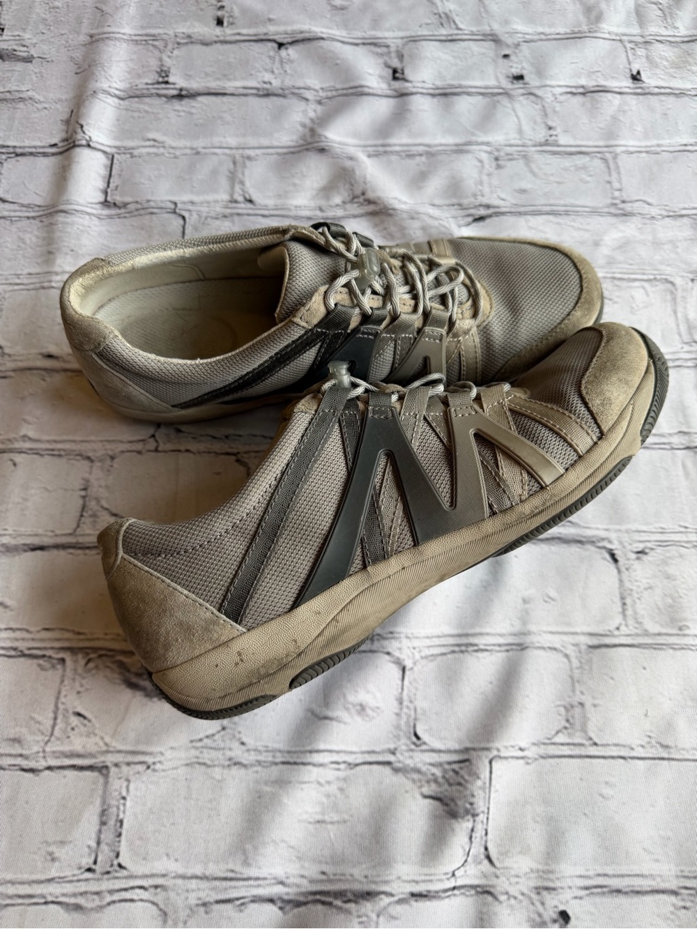 Dansko Henriette 40 Women's Casual Shoes Grey Leather Comfort Sneakers Work